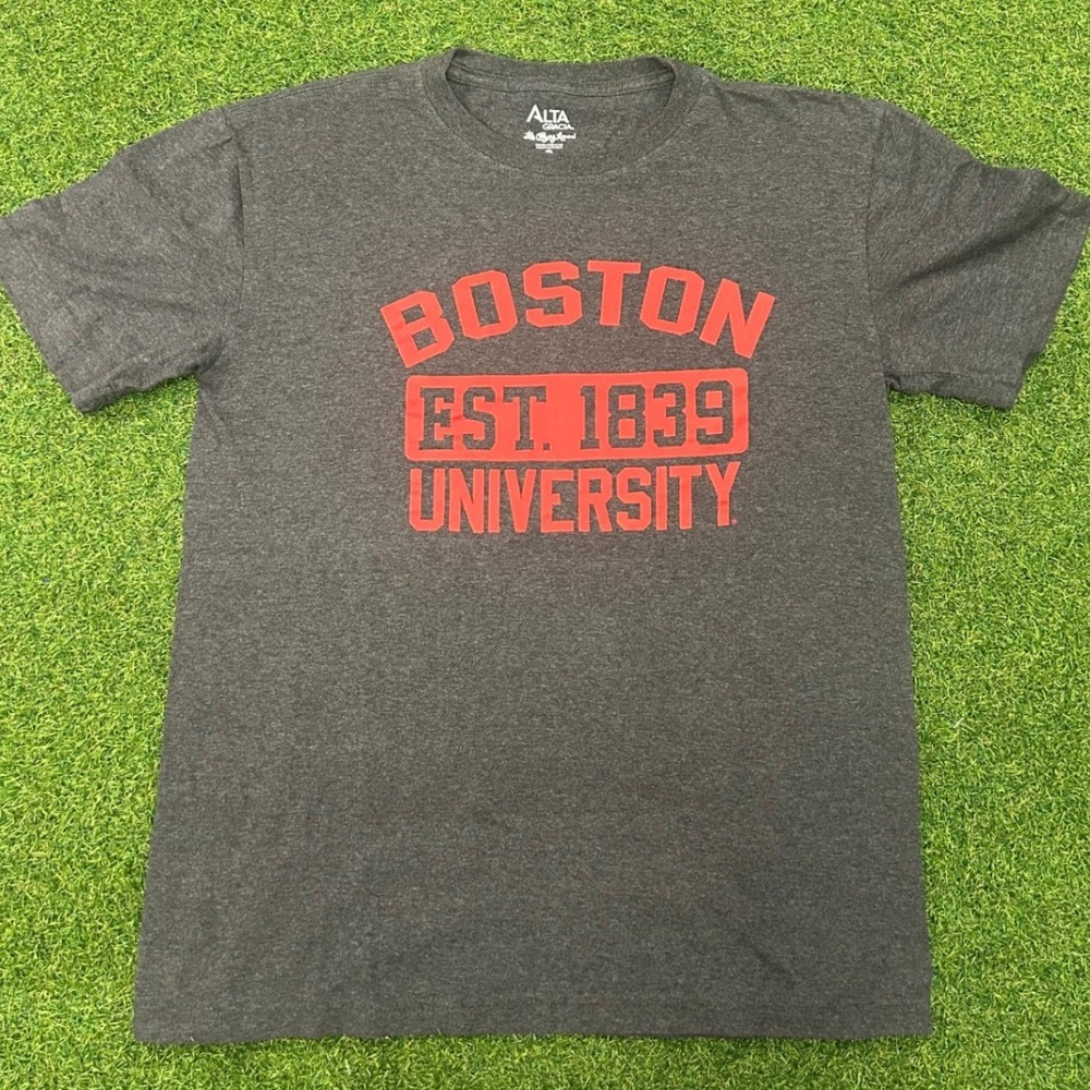 Boston University T-Shirt Mens Medium Gray Red Collegiate BU Tee